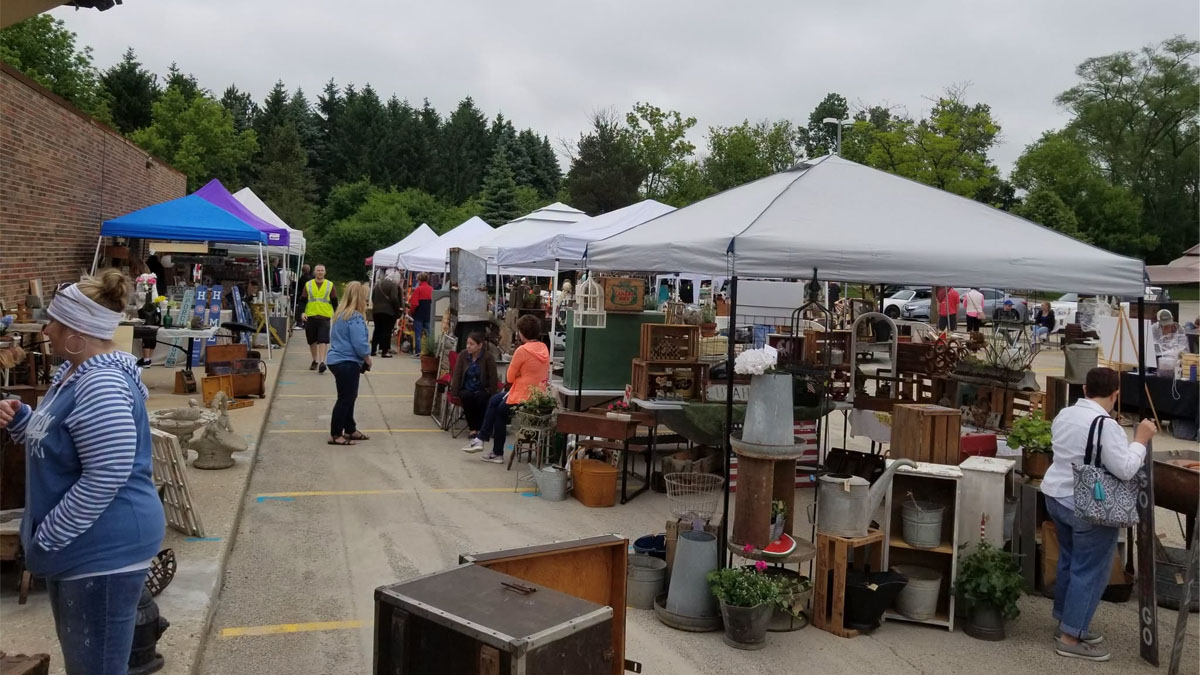 Reclaimed Artisans Inc. Fall Outdoor Market